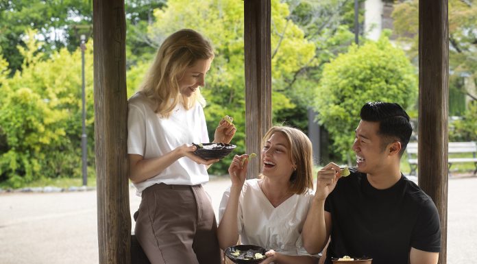 The Cayman Cookout: A Star-Studded Culinary Beach Party Experience