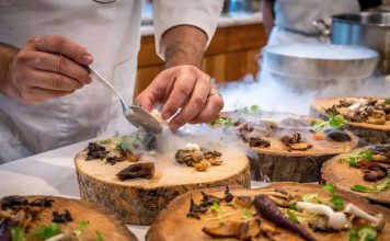 How Much Should You Tip in Swiss Restaurants